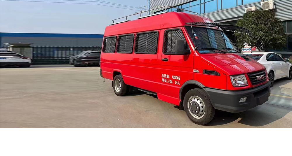 运兵车