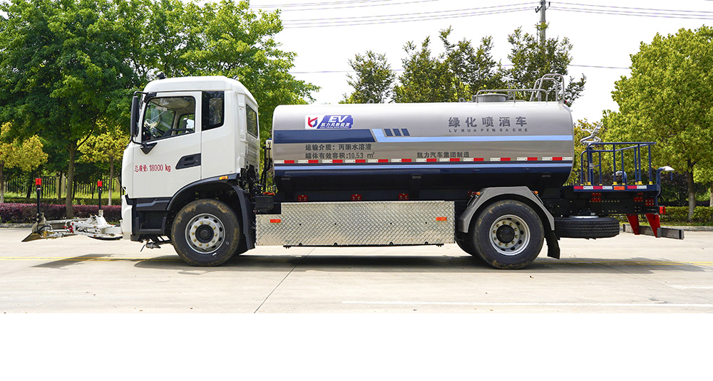 东风天锦纯电路面清洗车