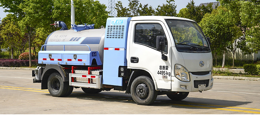 上汽跃进纯电吸粪车