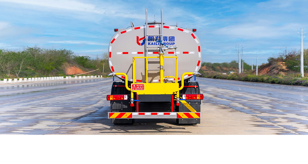 瑞沃ES7洒水车