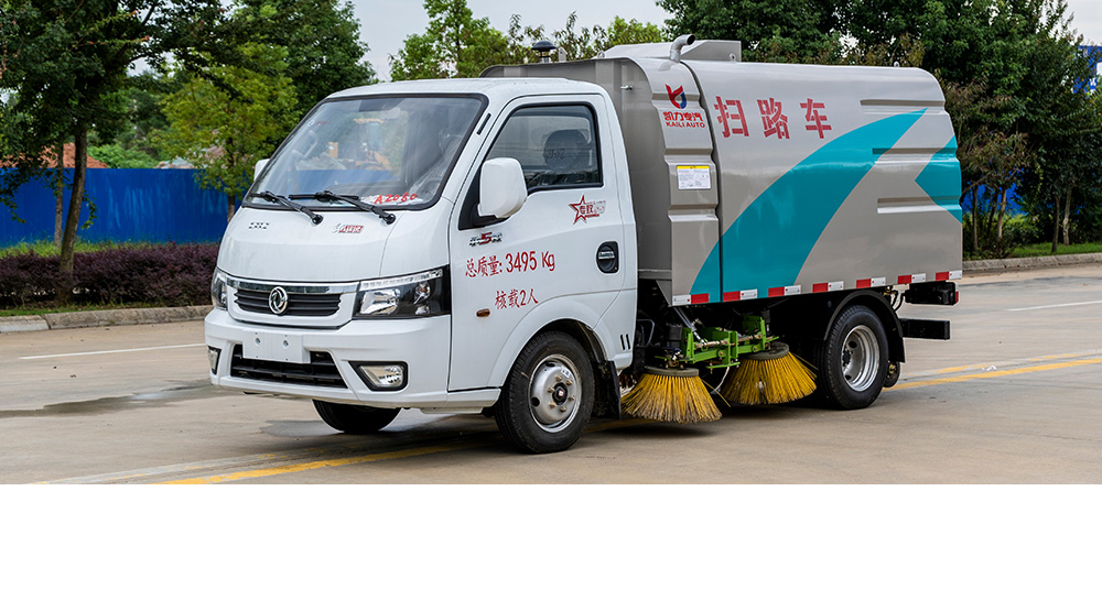 途逸扫路车