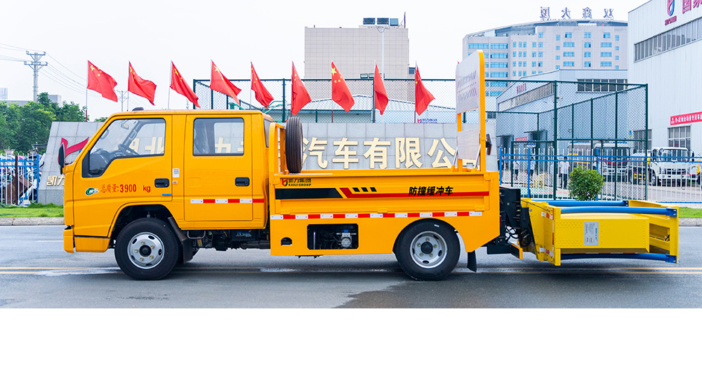 江铃顺达防撞缓冲车